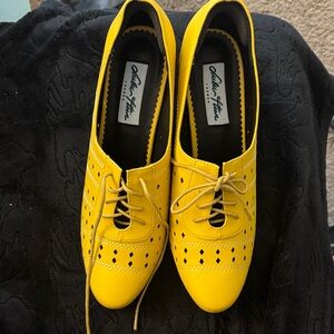 Lulu Hun Yellow Vintage Style Heels